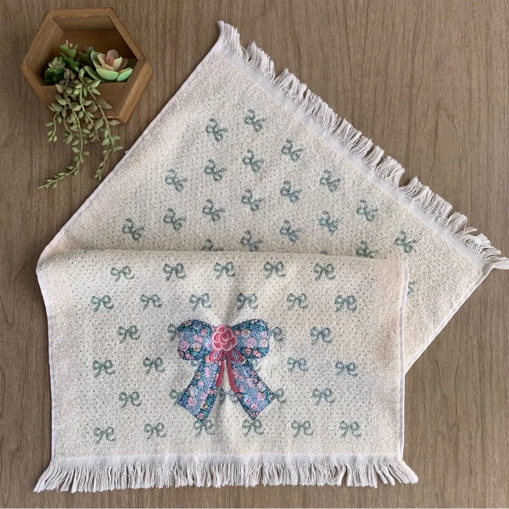 Vintage Hand Towel Bow Appliqué With Fringe Cream Pink And Blue 80s 90s Granny